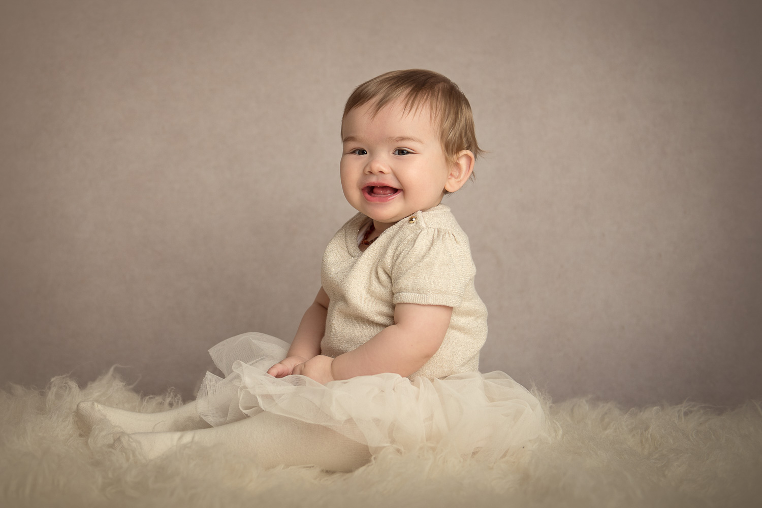 three sisters and baby brother by siobhan kelly photography