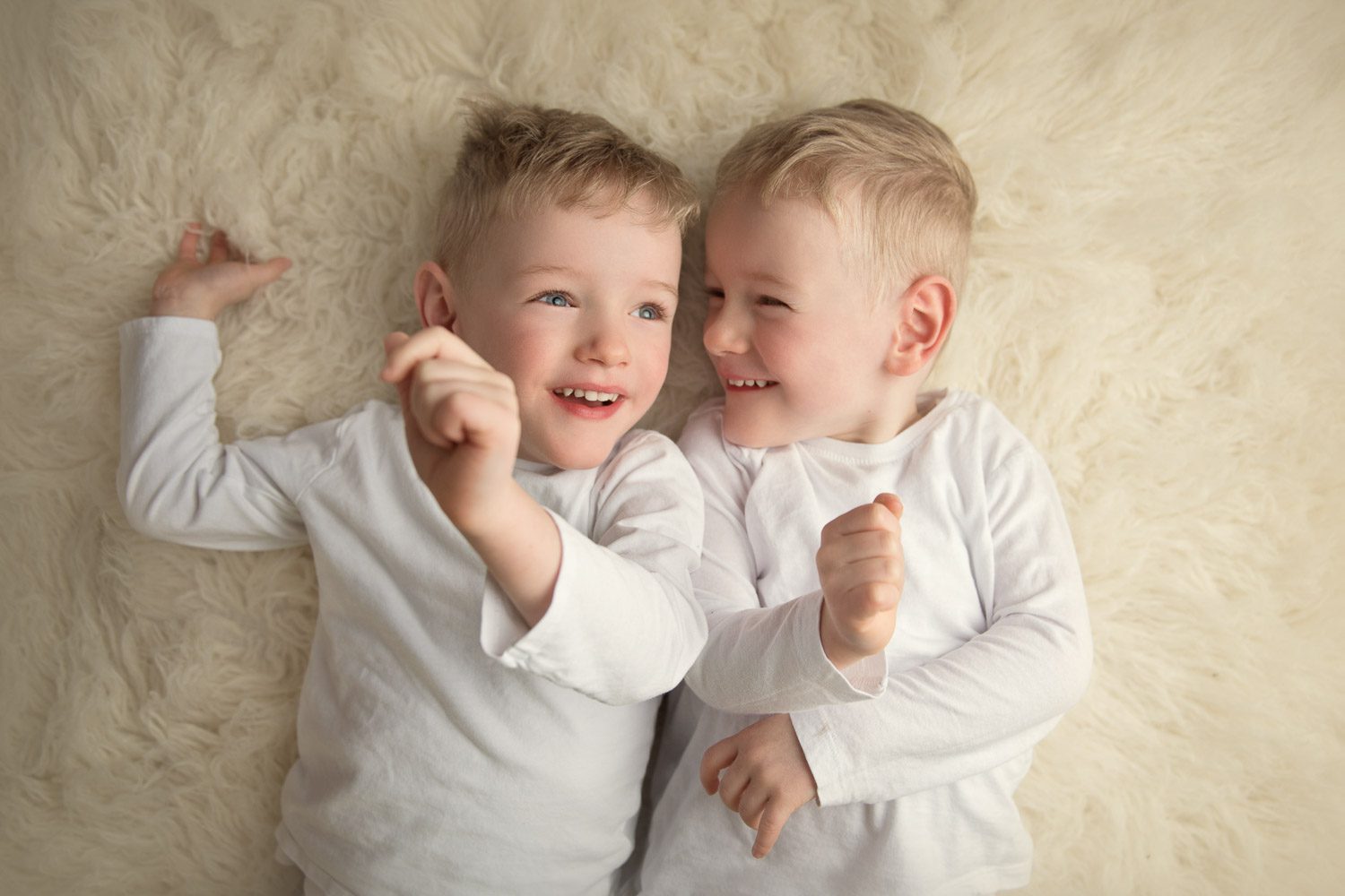 Auckland Family Photography 55 twin boys indoor sessions by siobhan kelly photography auckland photographer