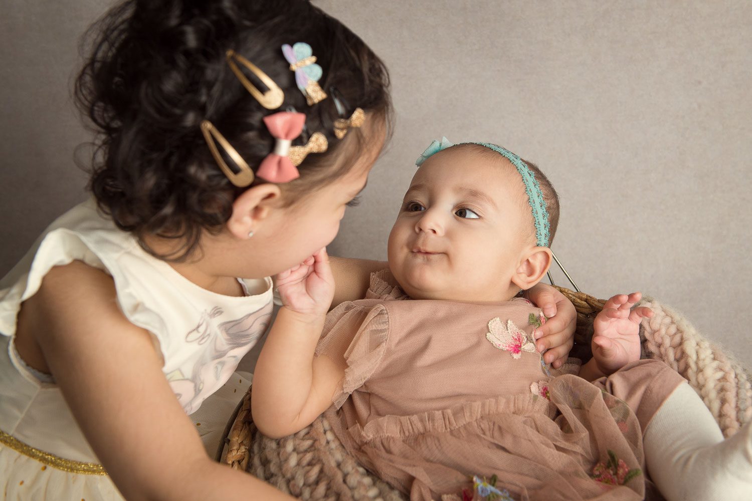 baby photography with sister