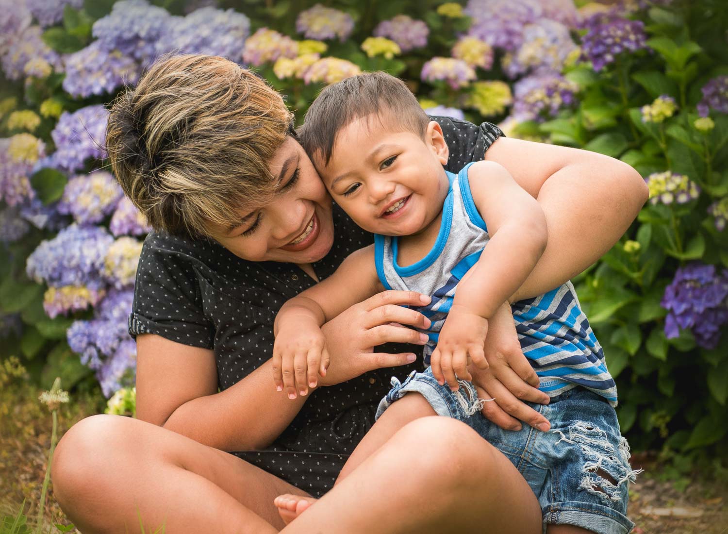 Auckland Family Photography 18 mother and child photograph by siobhan kelly photography