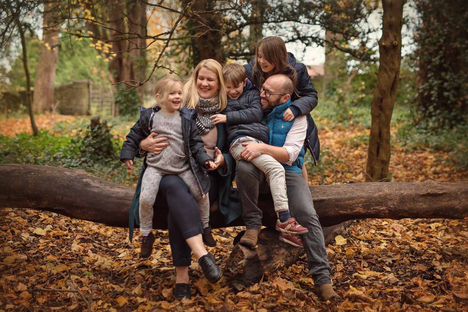 Auckland Family Photography 21 family photography in park by siobhan kelly photography