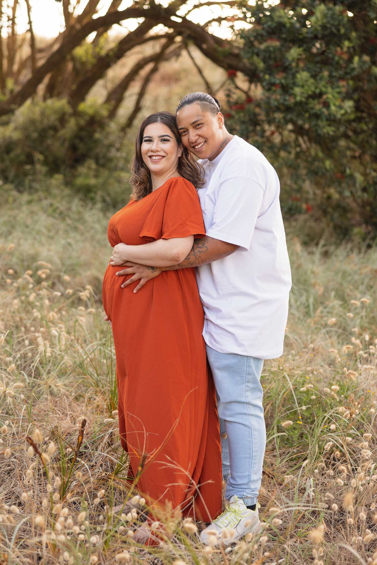 maternity photo with partner by siobhan kelly photography