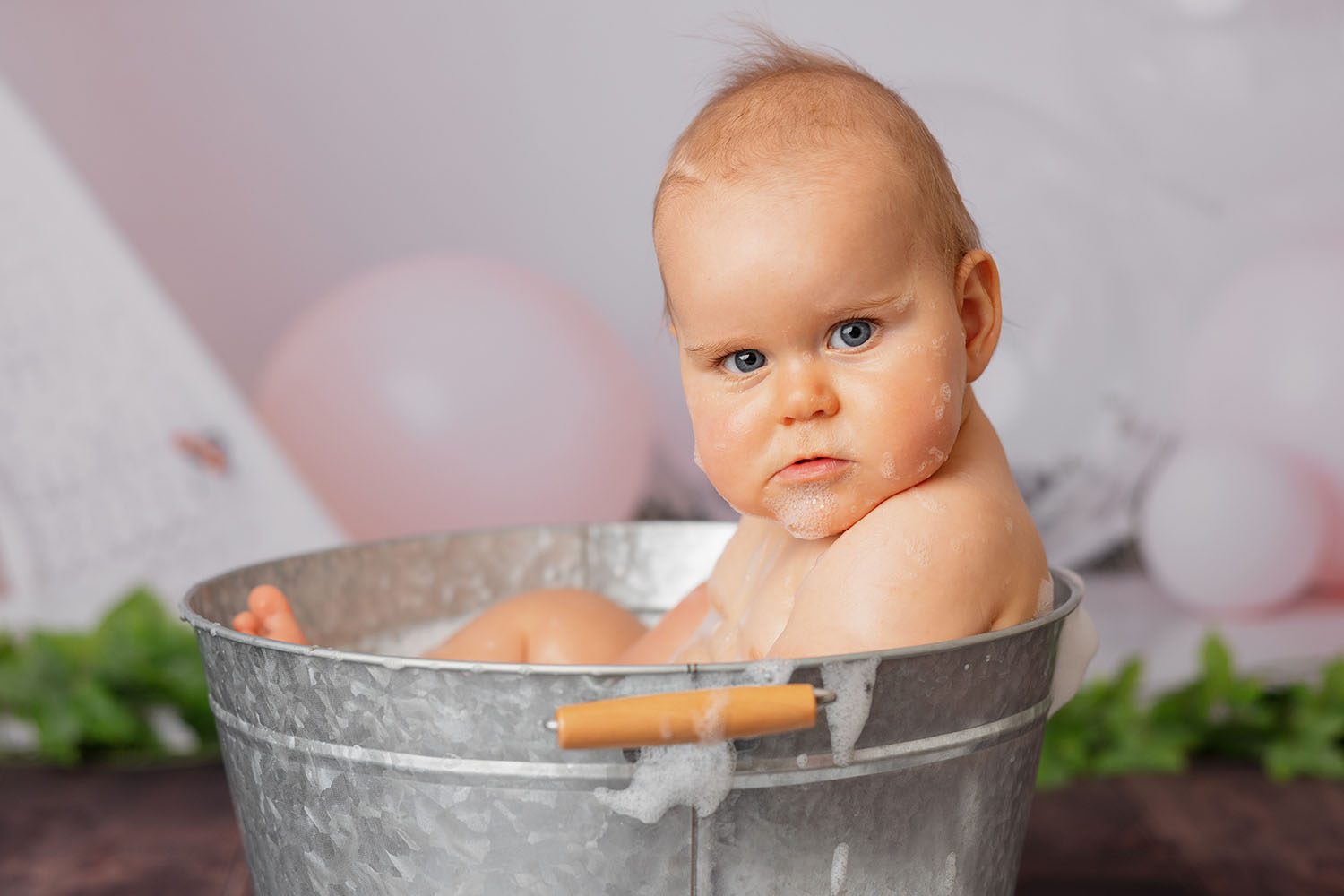 Auckland Cake Smash Photography 7 baby bubble bath cake smash session Auckland