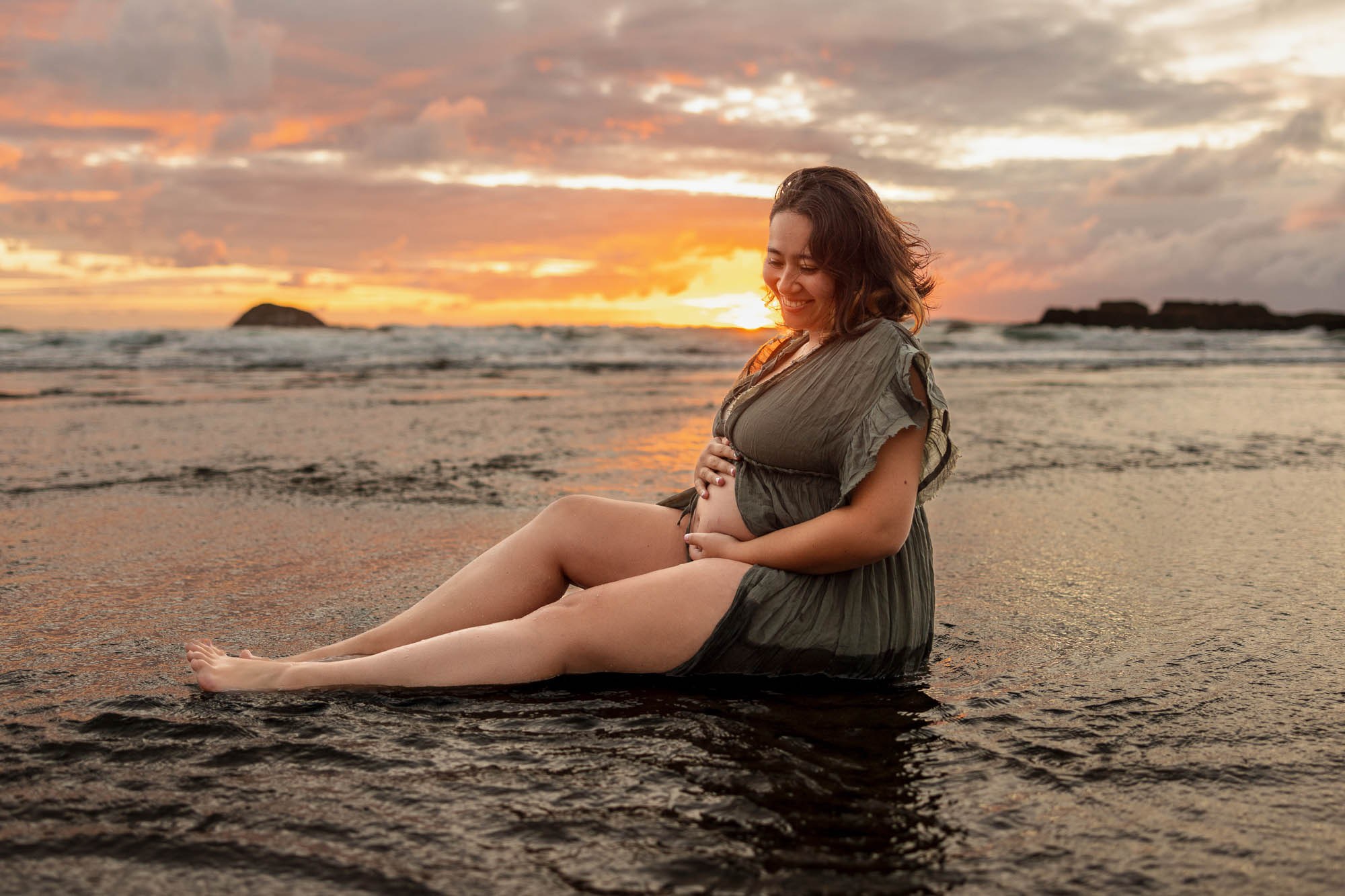 Maternity Wardrobe 58 Maternity photography Auckland dress