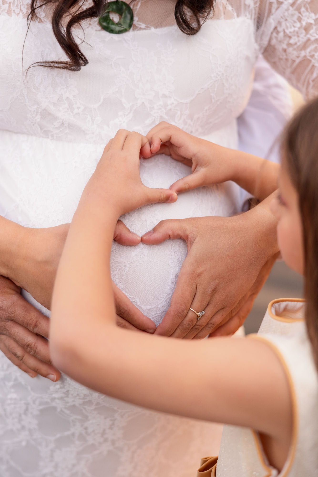 Auckland Maternity Photography 17 maternity photo with partner by siobhan kelly photography