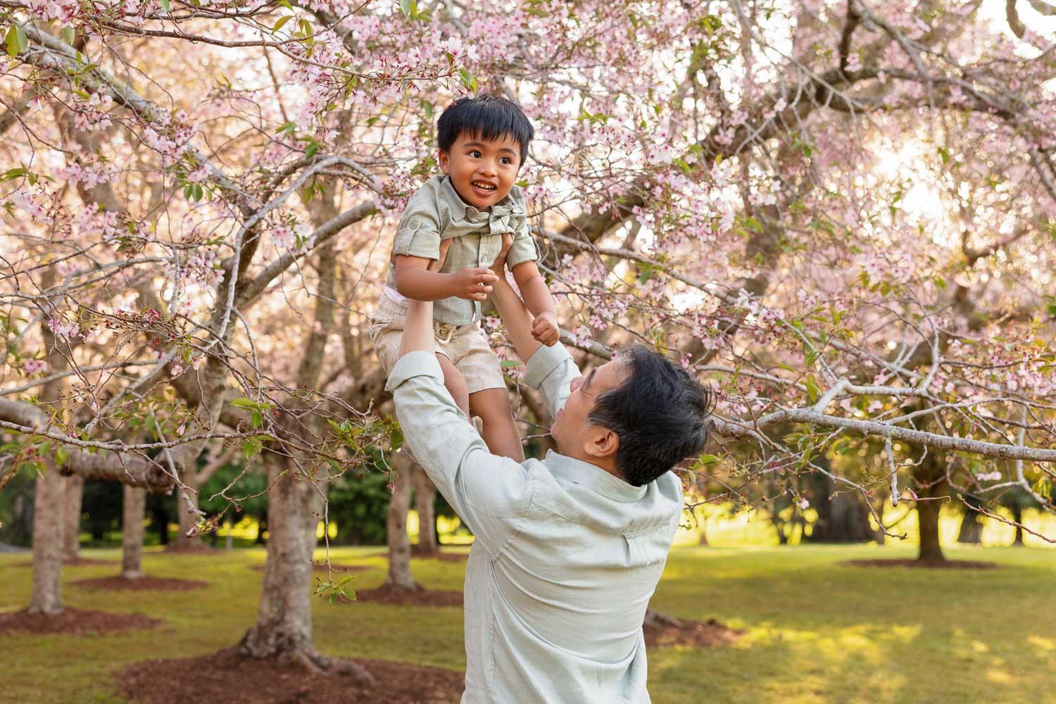 dad and child by family photographer siobhan kelly
