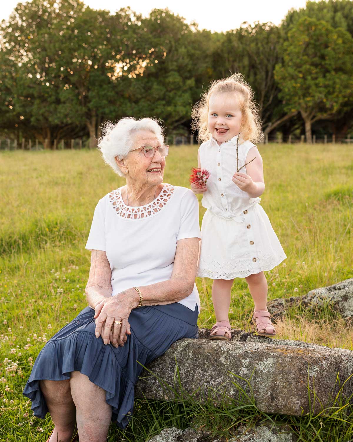 Auckland Family Photography 8 child and great grandmother by family photographer siobhan kelly photography
