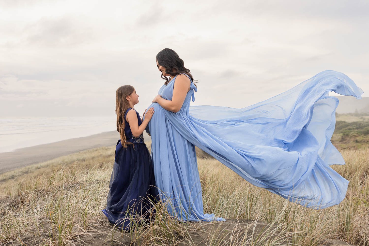 Auckland Maternity Photography 14 pregnant woman and child by maternity photographer siobhan kelly